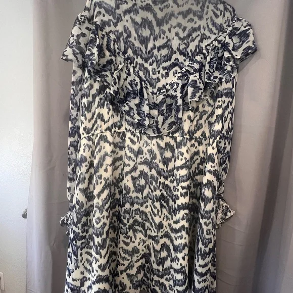 EUC Eloquii Blue and White Long Sleeve Dress - Picture 6 of 7